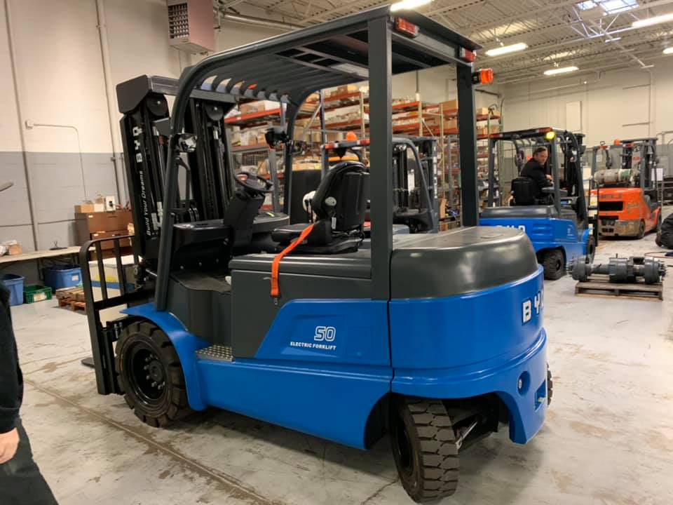 Caminhão contrabalançado BCE de 3 toneladas