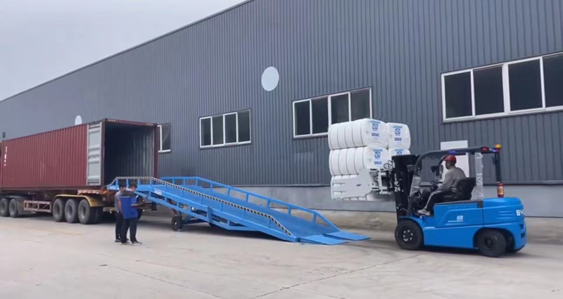 Caminhão elétrico de quatro rodas 1.6D Ton