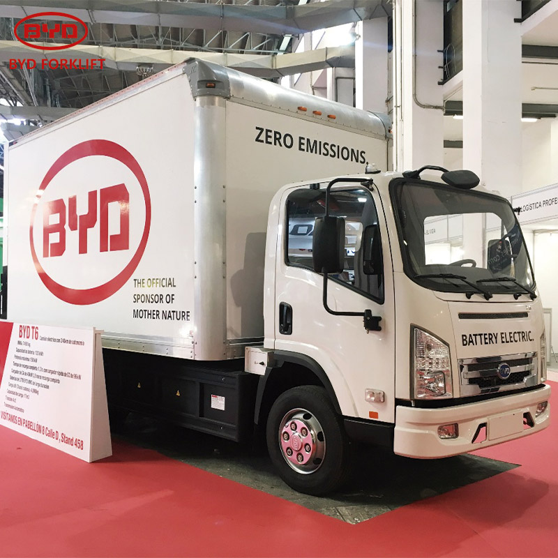 Reine Elektrofahrzeuge für Intralogistik und Transport