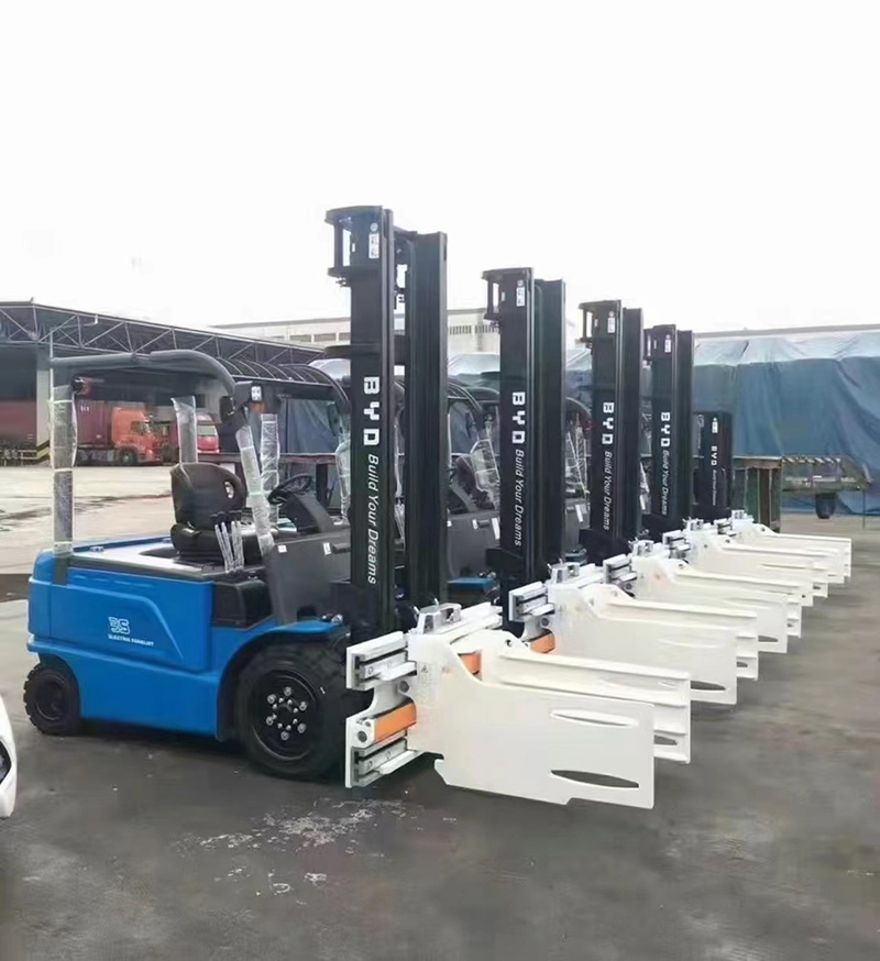 4륜 전동 지게차 ECB50