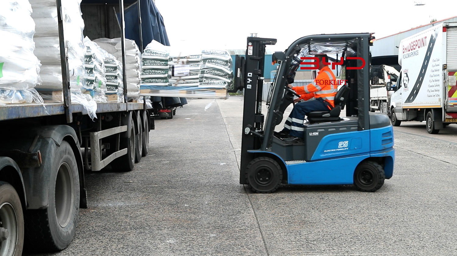 Empilhadeira elétrica BYD de 2,5 toneladas
