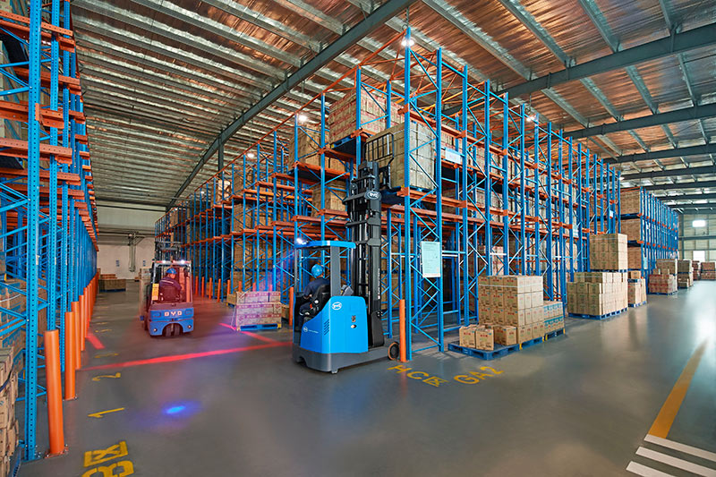 Vierrad-Elektrostapler ECB40