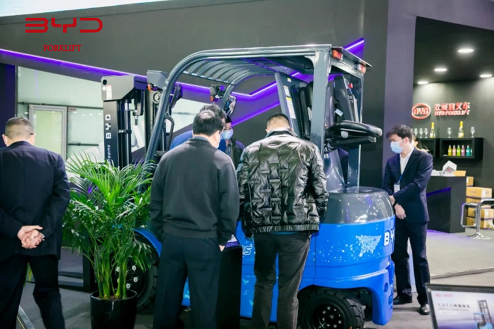 Empilhadeira elétrica BCE de 3,5 toneladas