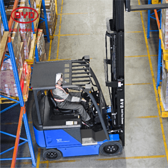 Empilhadeira elétrica de 2,0 toneladas com preço de atacado