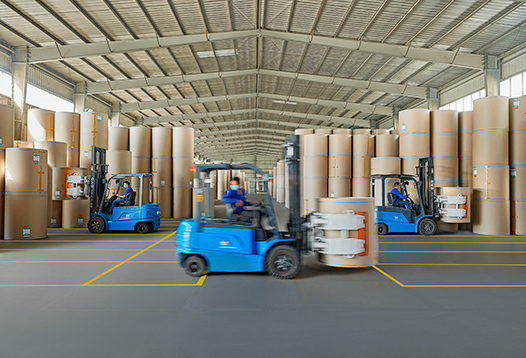 Caminhões de quatro rodas ECB30