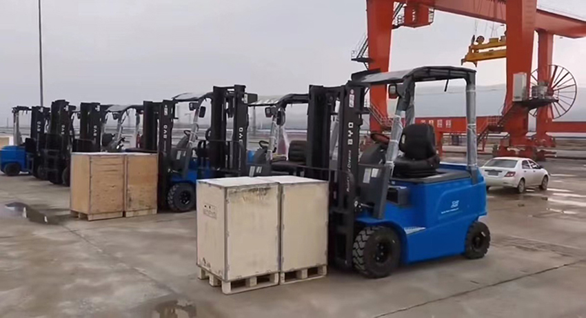 Empilhadeira Ev de 5 toneladas