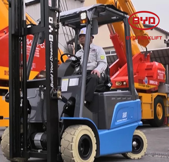 3-Tonnen-Elektrostapler zum besten Preis