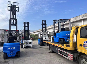 Carretilla elevadora eléctrica de cuatro ruedas de 3,0 toneladas