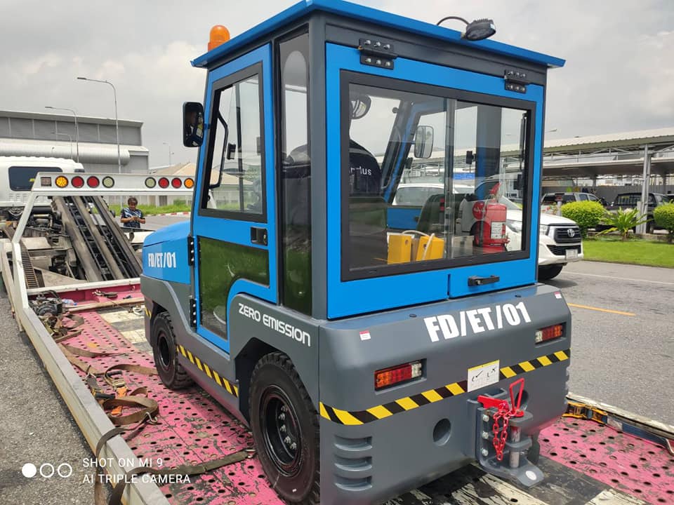 Tractor de remolque eléctrico de 4 ruedas 250LS