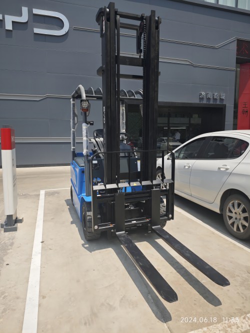 Empilhadeira elétrica economizadora de energia com bateria de lítio de 3,5 toneladas