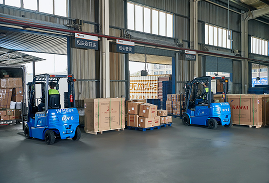 Empilhadeira elétrica de quatro rodas ECB35