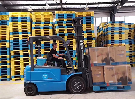 Empilhadeiras Elétricas ECB20