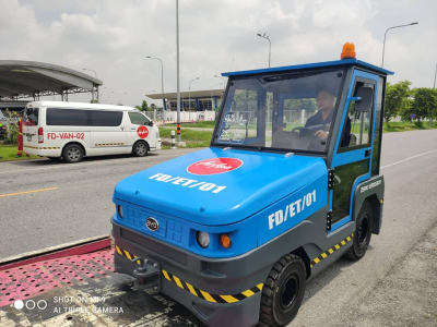 Trator de reboque elétrico de 4 rodas 250LS