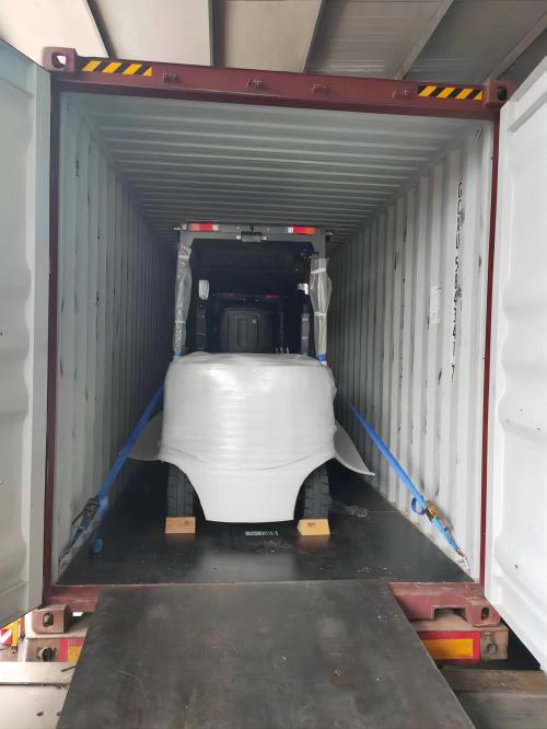 Embalaje y transporte de carretillas elevadoras BYD