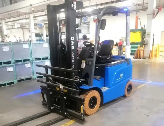 Carretilla elevadora eléctrica de 2 toneladas a la venta